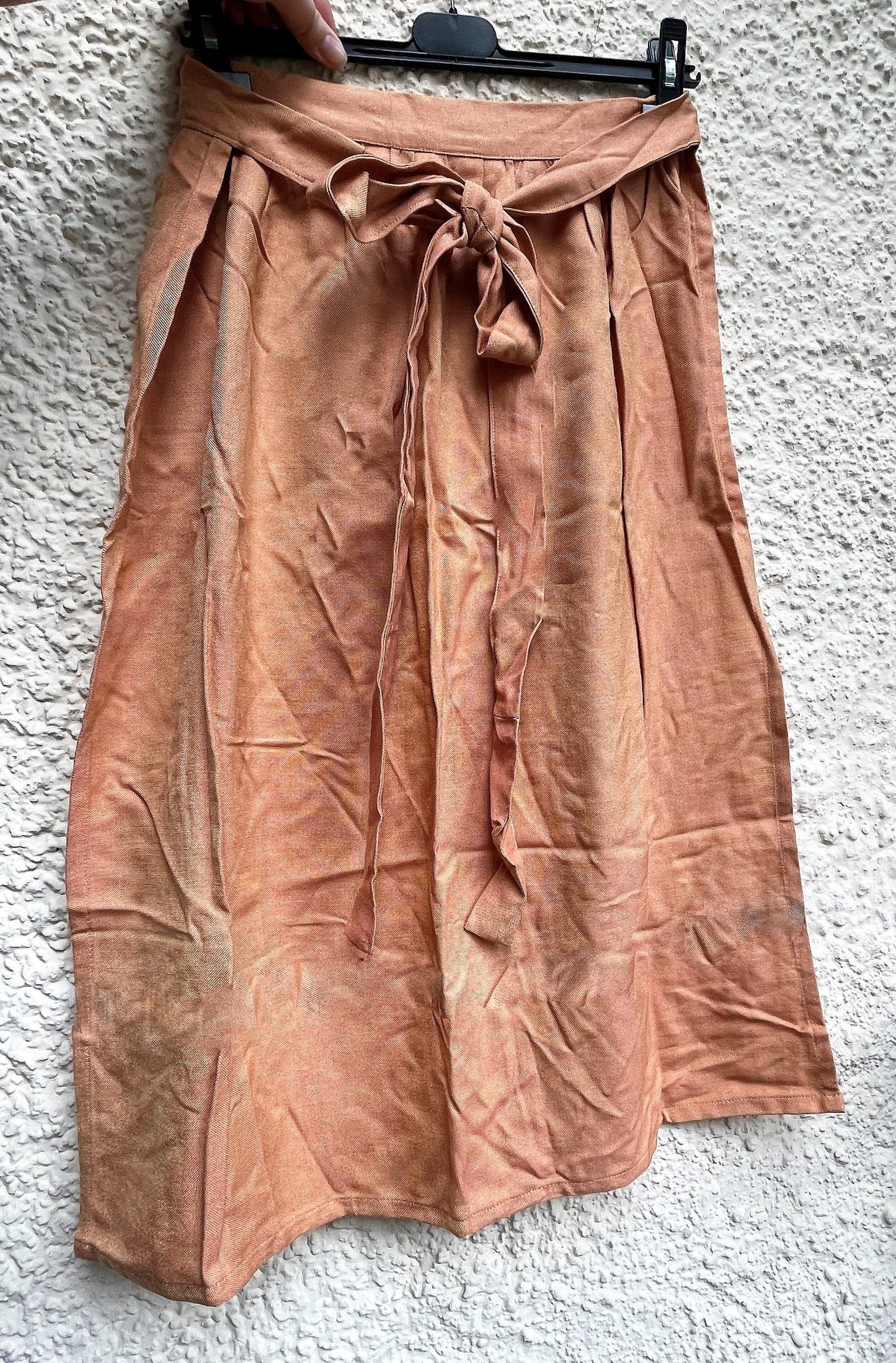 Dirndlschürze, Schürze, lachs schimmernd, Gr. 2, für 85er Schürze Eigenmarke