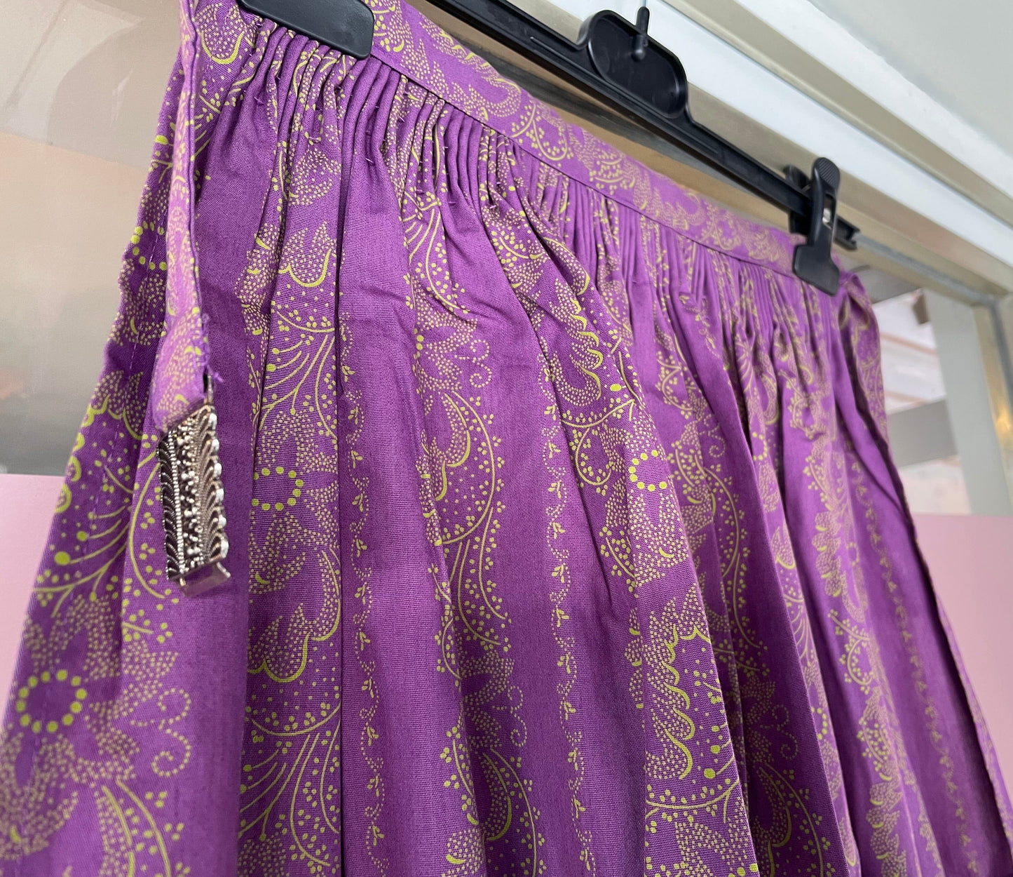 Dirndlschürze, Schürze, lila Midi für 75 cm, Gr. 36/38 Schürze Eigenmarke