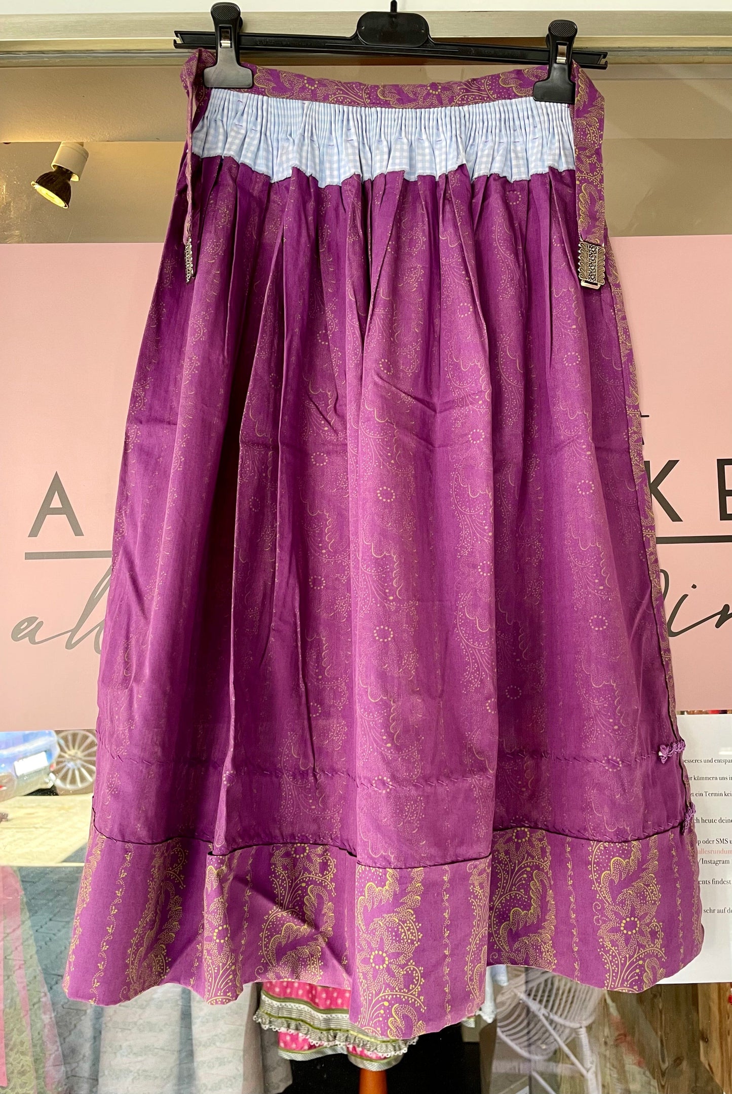 Dirndlschürze, Schürze, lila Midi für 75 cm, Gr. 36/38 Schürze Eigenmarke