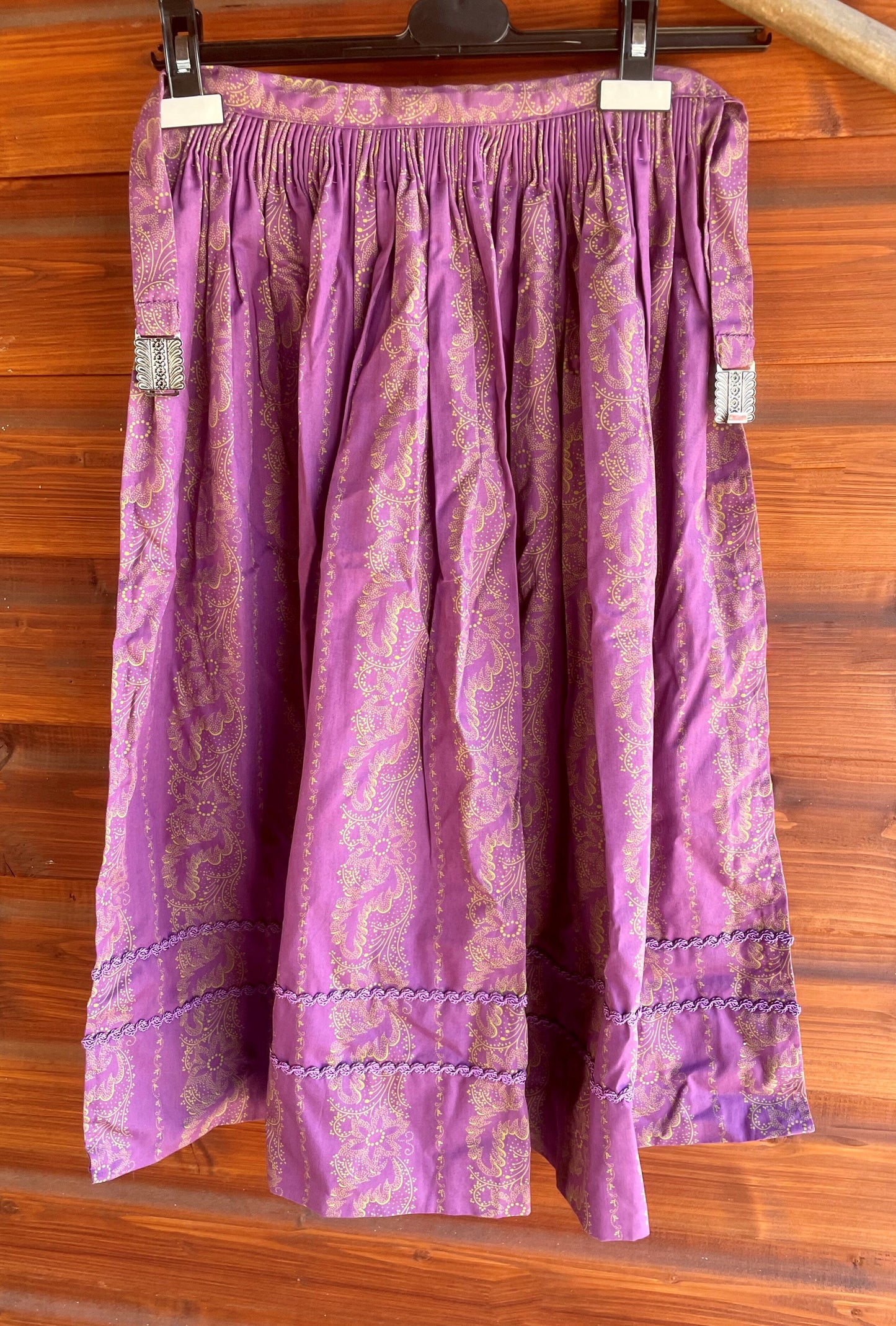 Dirndlschürze, Schürze, lila Midi für 75 cm, Gr. 36/38 Schürze Eigenmarke