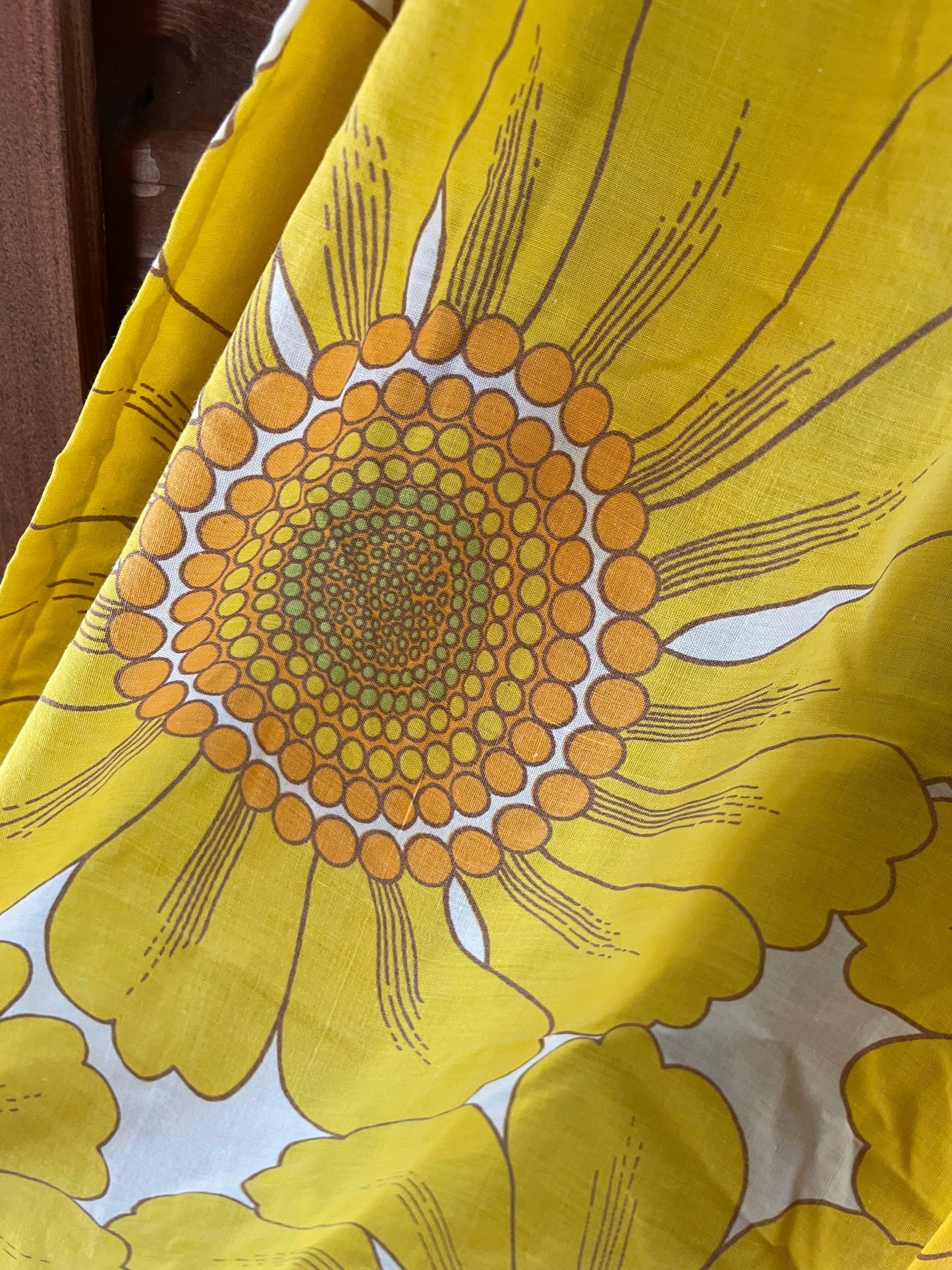 Dirndlschürze, Schürze, Retro gelb für 90er, Gr. 1 Schürze Eigenmarke