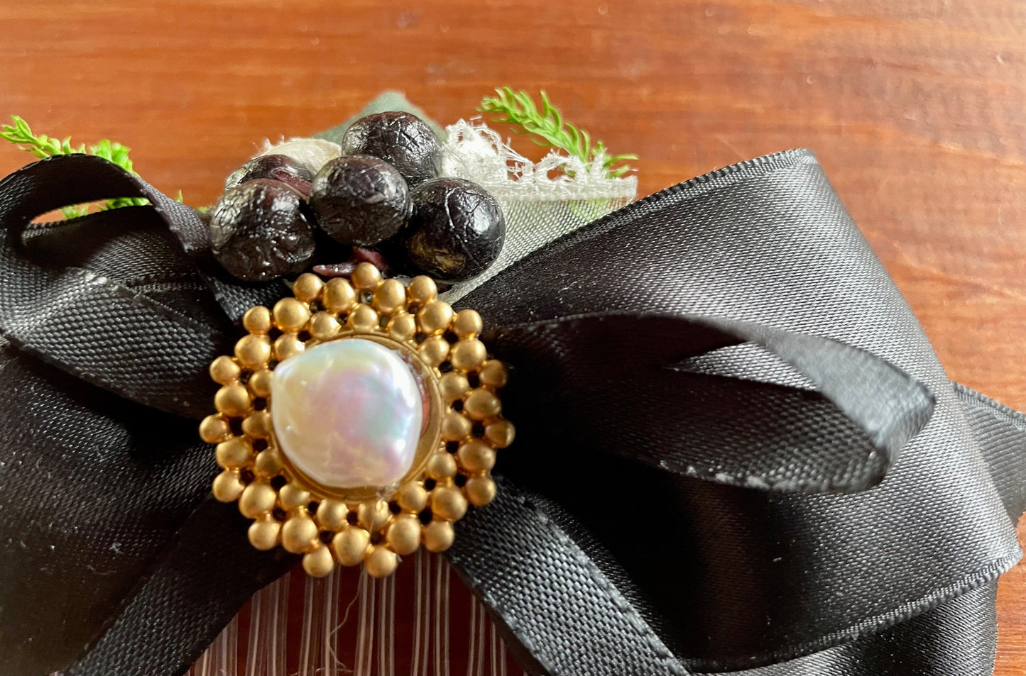 Haarschmuck, Haarkamm, Braut, Dirndl, Satin, Schwarz Haarschmuck Münchner Herzblut