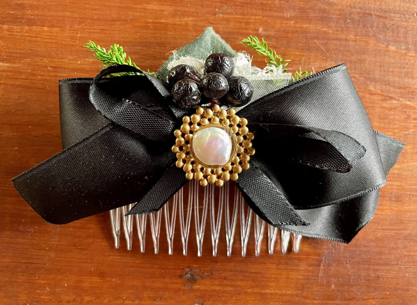 Haarschmuck, Haarkamm, Braut, Dirndl, Satin, Schwarz Haarschmuck Münchner Herzblut