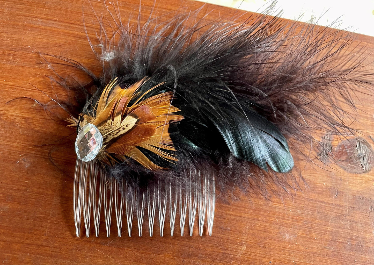 Haarschmuck, Haarkamm, Federn schwarz, braun Haarschmuck Münchner Herzblut