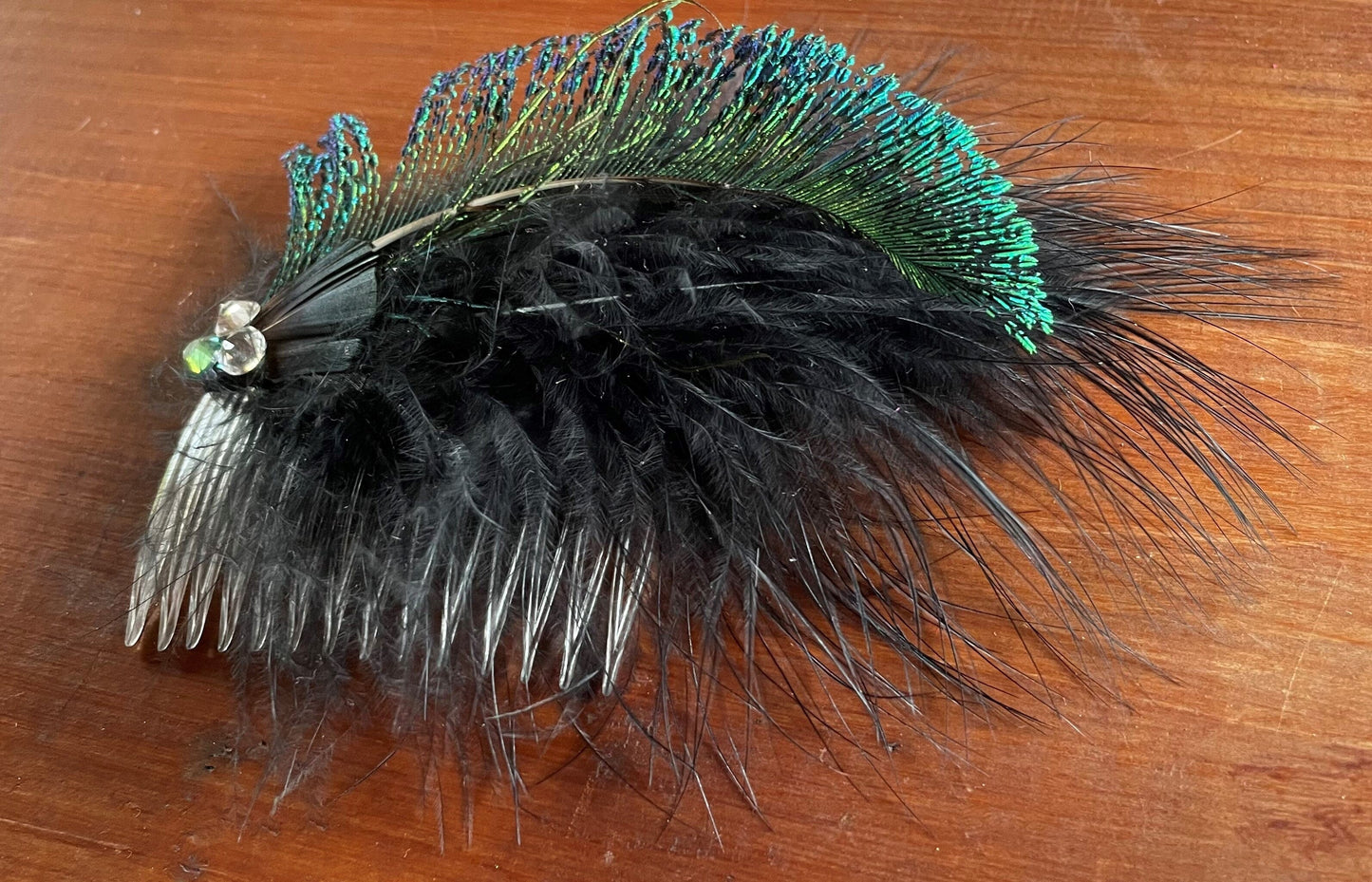 Haarschmuck, Haarkamm, Pfauenfedern schwarz Haarschmuck Münchner Herzblut