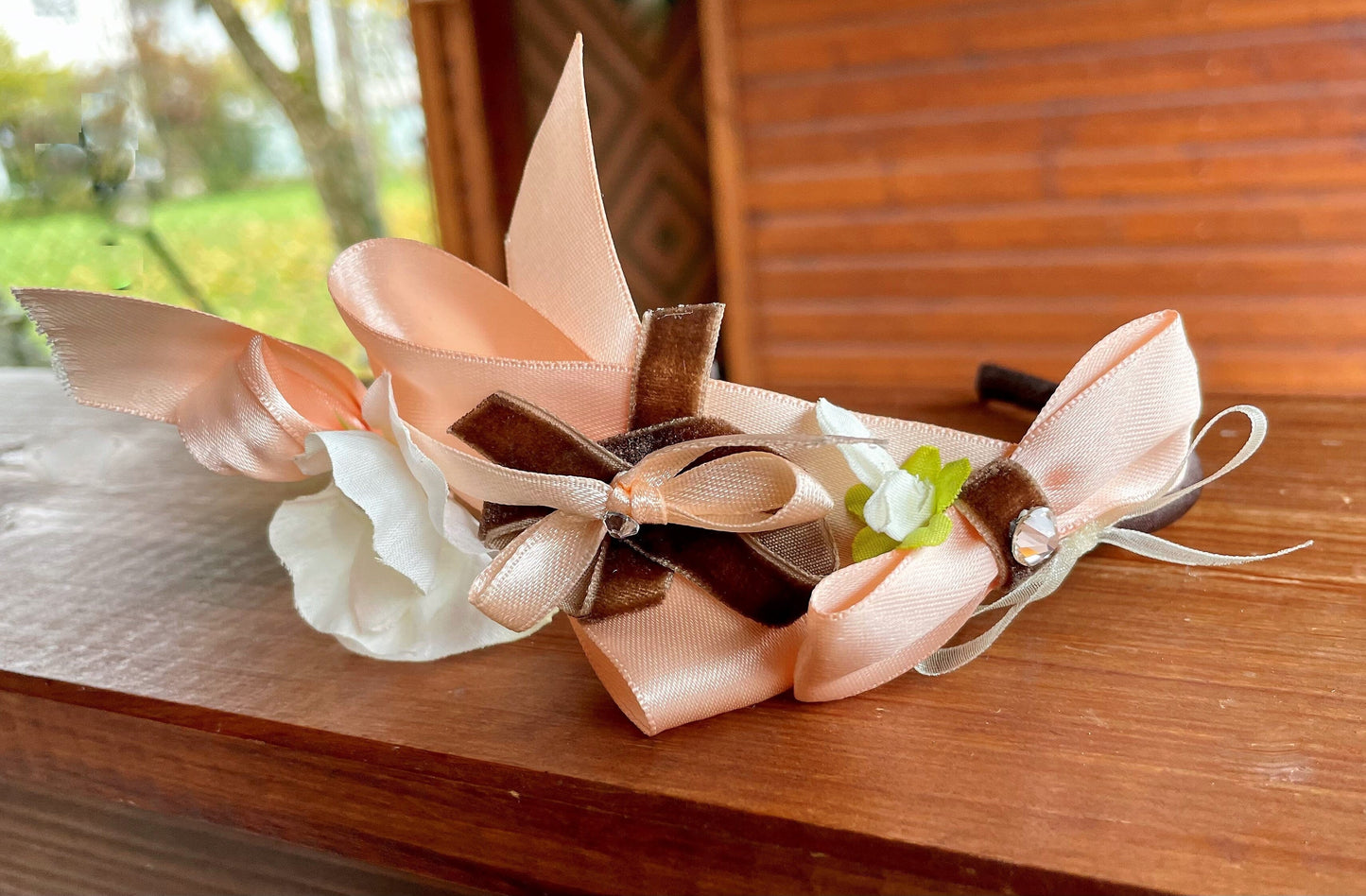 Haarschmuck, Haarreifen Blüten, Lachs, Braut, Dirndl, Satin Haarschmuck Münchner Herzblut