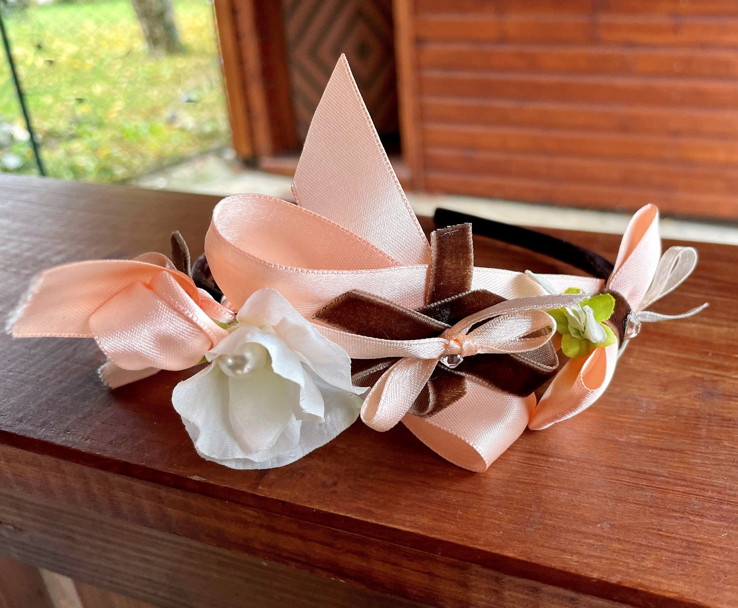 Haarschmuck, Haarreifen Blüten, Lachs, Braut, Dirndl, Satin Haarschmuck Münchner Herzblut