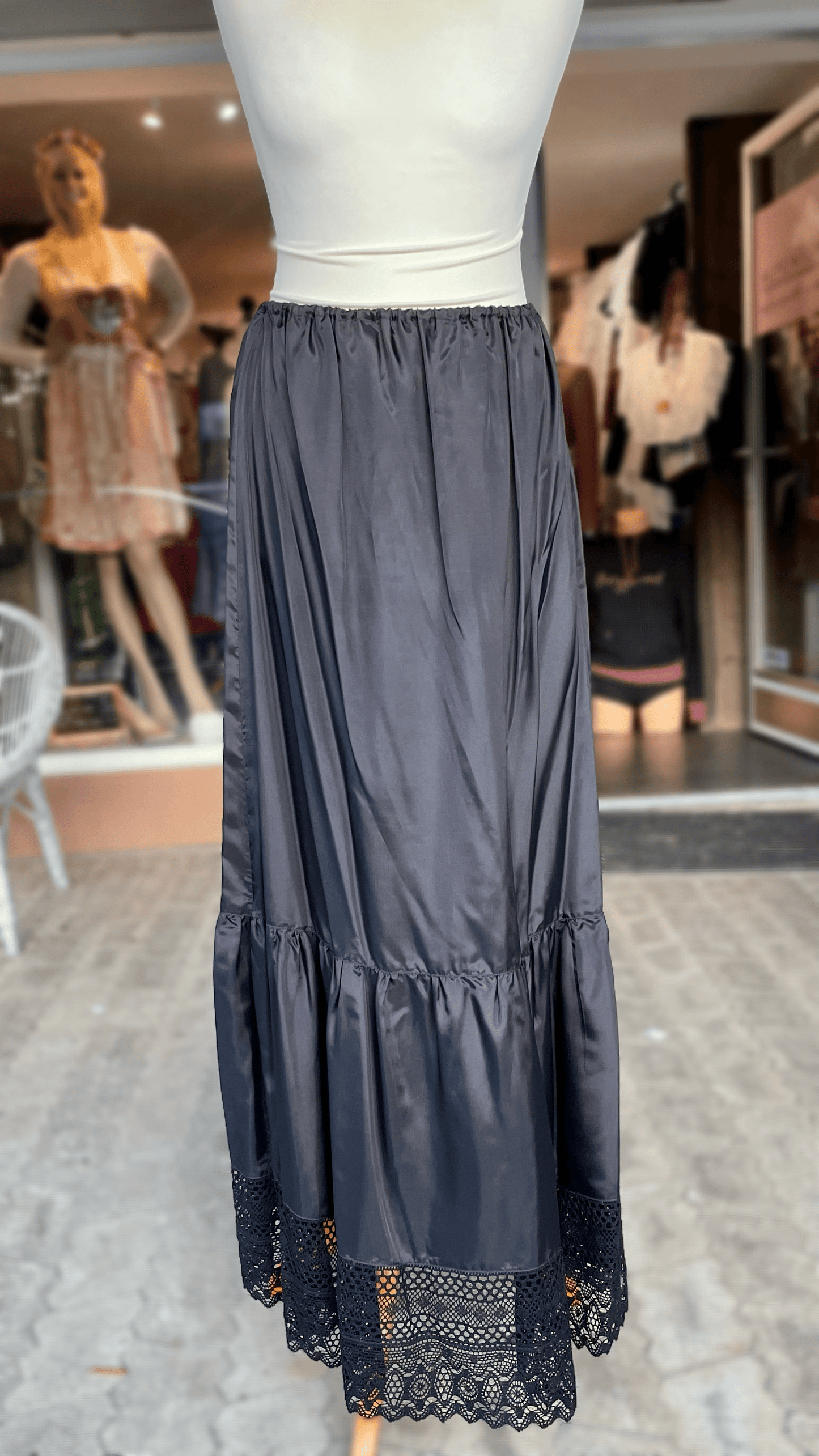 Petticoat, Unterrock Edna 95 cm, schwarz, Spitze Unterrock Sportalm