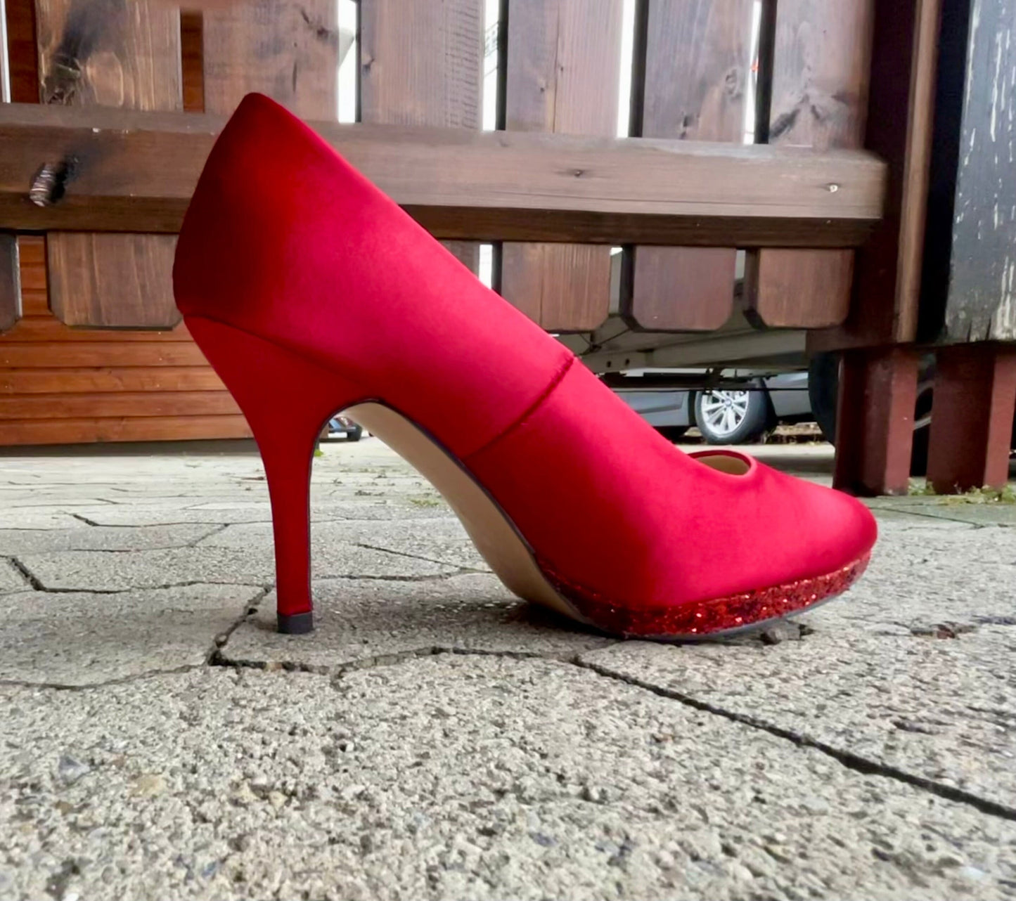 Pumps, The essence Menbur Schuhe, Satin rot Schuhe Menbur