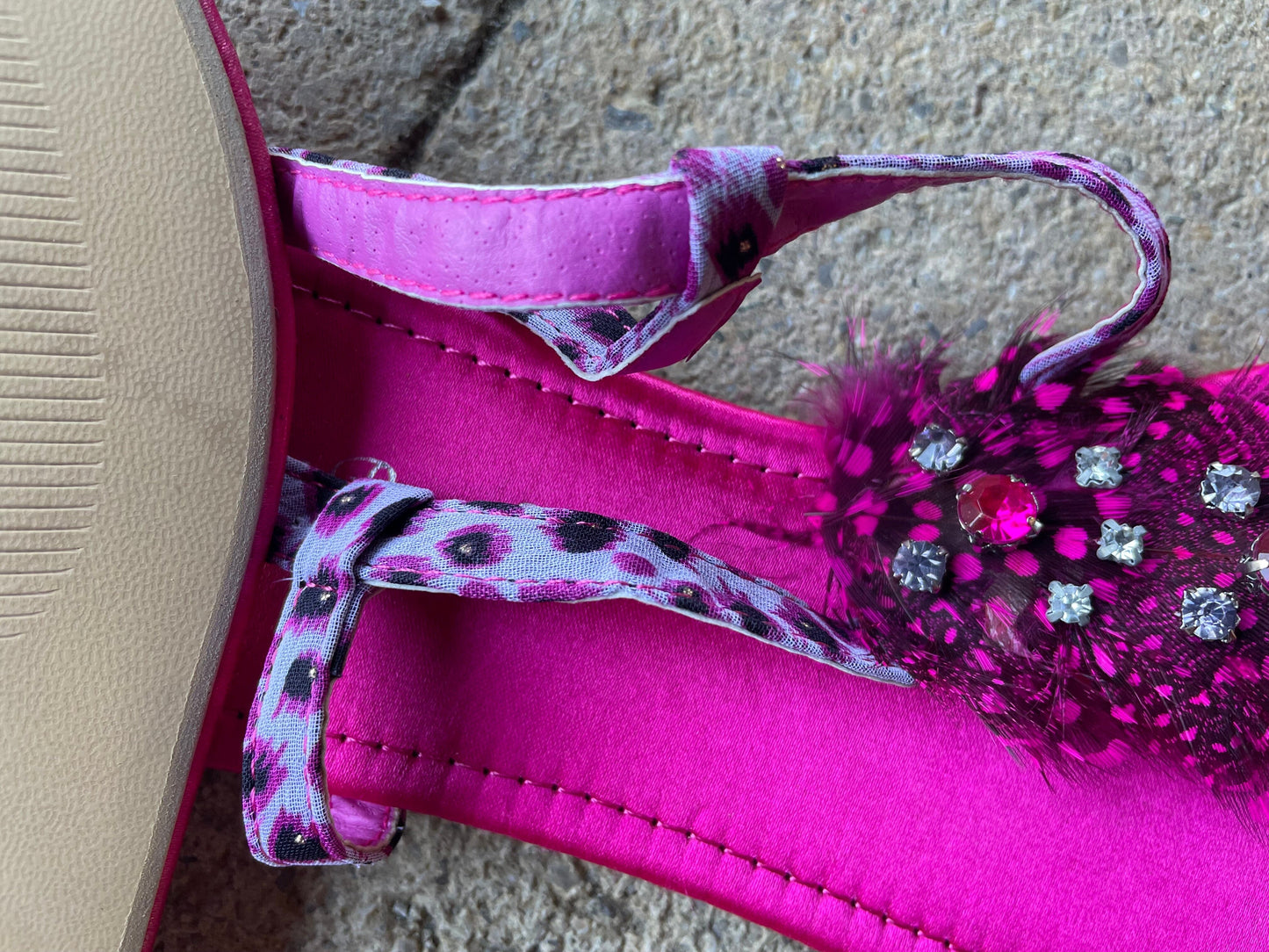 Sandalen, Zehentrenner, Pink, Federn, Leo Schuhe Hausmarke