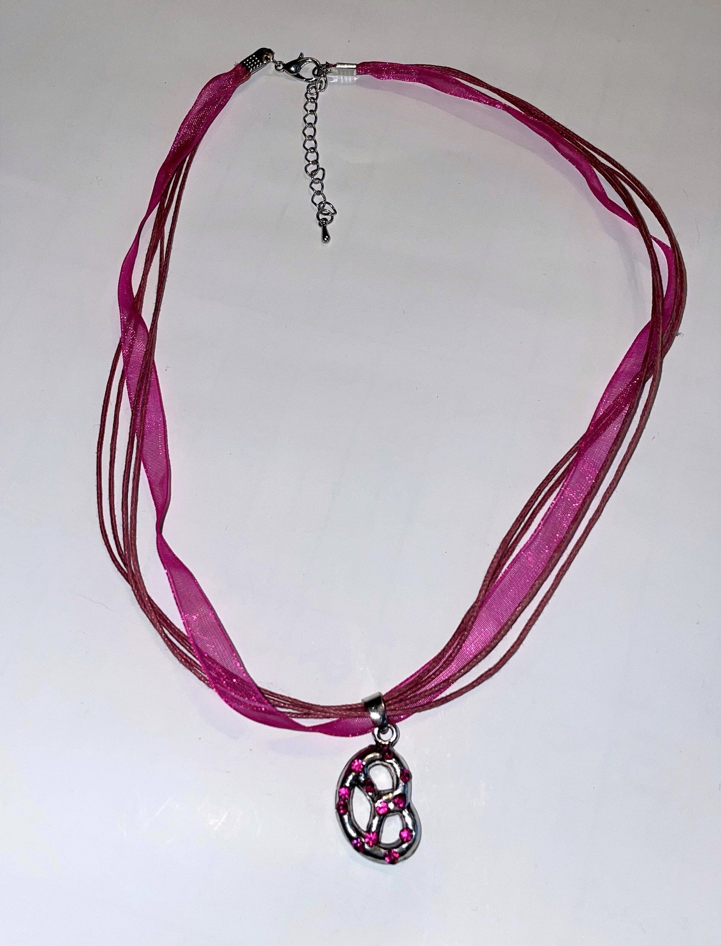 Trachten Kette mit Breze und Strass, verschiedene Farben Kette Alpenfunkeln dunkelpink