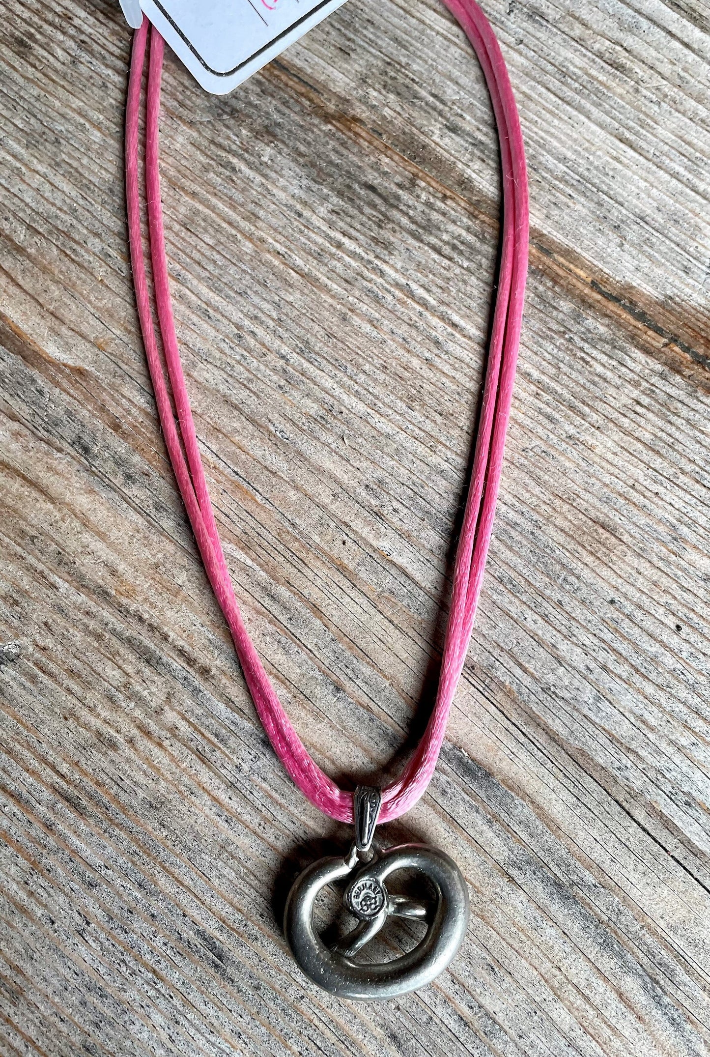 Trachten Kette rosa Satinband mit Swarowski Breze Kette Alpenwahn
