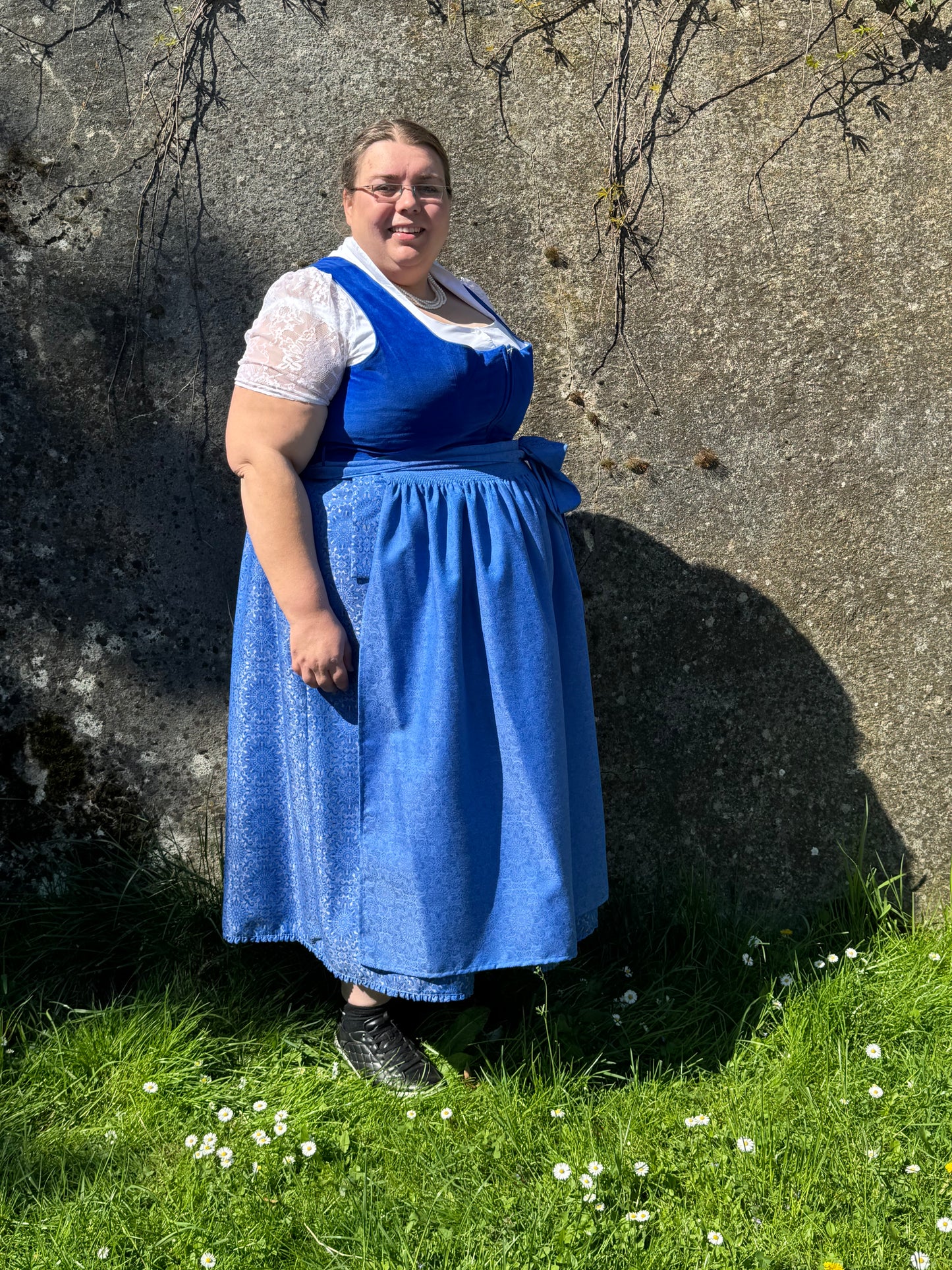 Dirndl Alpenfee, Elisabeth, Samt dunkelblau, royalblau 75 cm