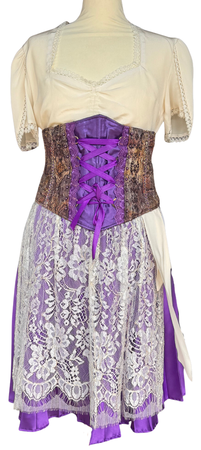 Tian von Tastique Dirndl, 4-Teiler Mieder, Rock, Schürze, lila, Gr. 38 Unikat