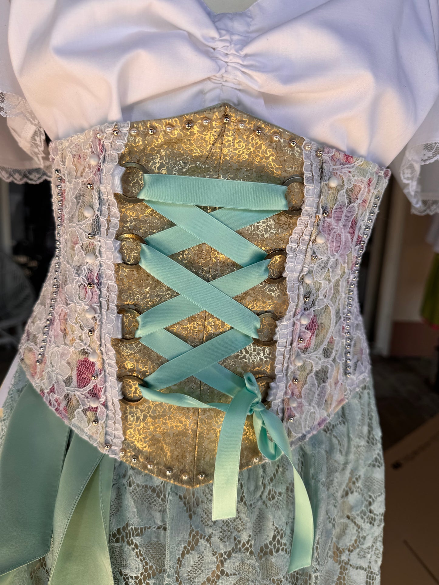 Tian von Tastique Dirndl, 4-Teiler Mieder, Rock, Schürze, Gr. 34 Unikat