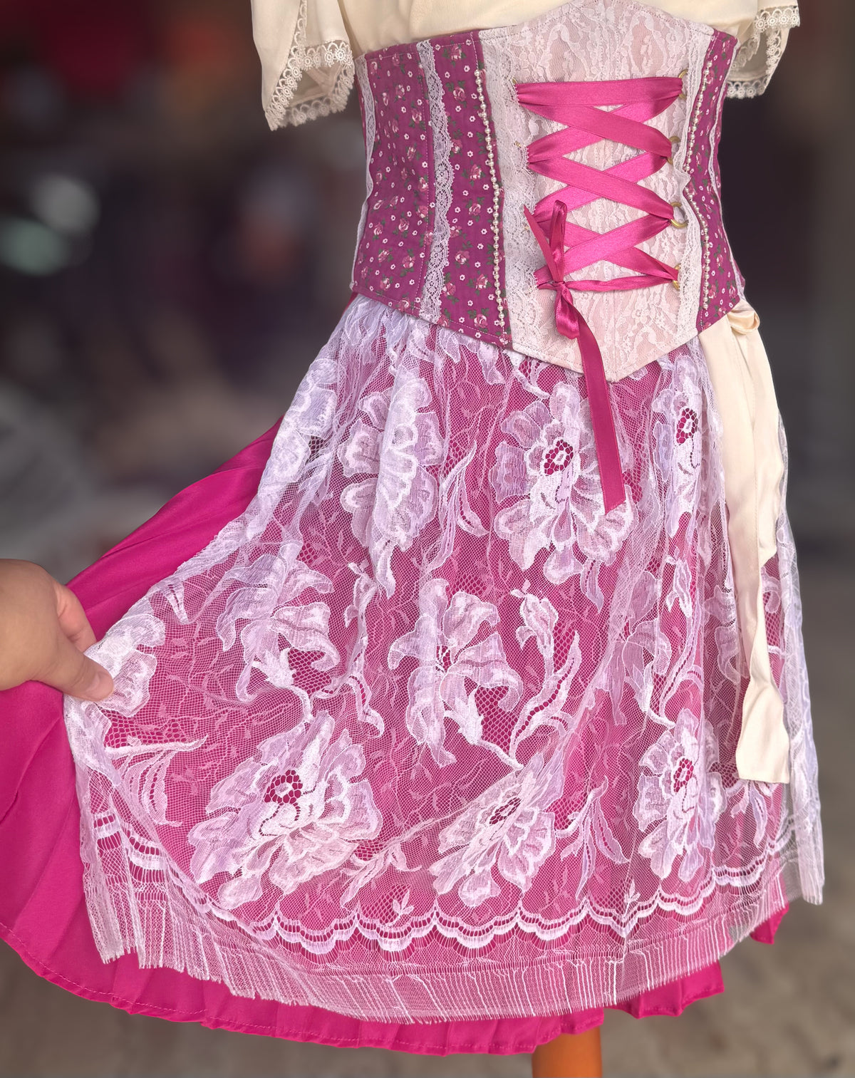 Tian von Tastique Dirndl, 4-Teiler Mieder, Rock, Schürze, pink, Gr. 38 Unikat