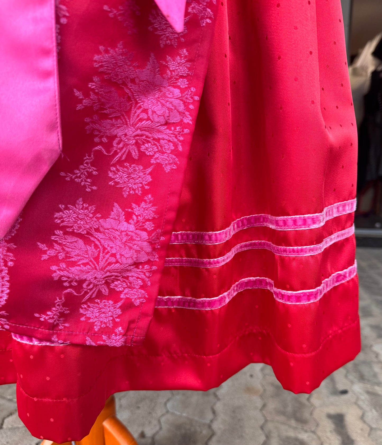 Dirndl Melega, Ronja, Rot pink, Midi, Gr. 44