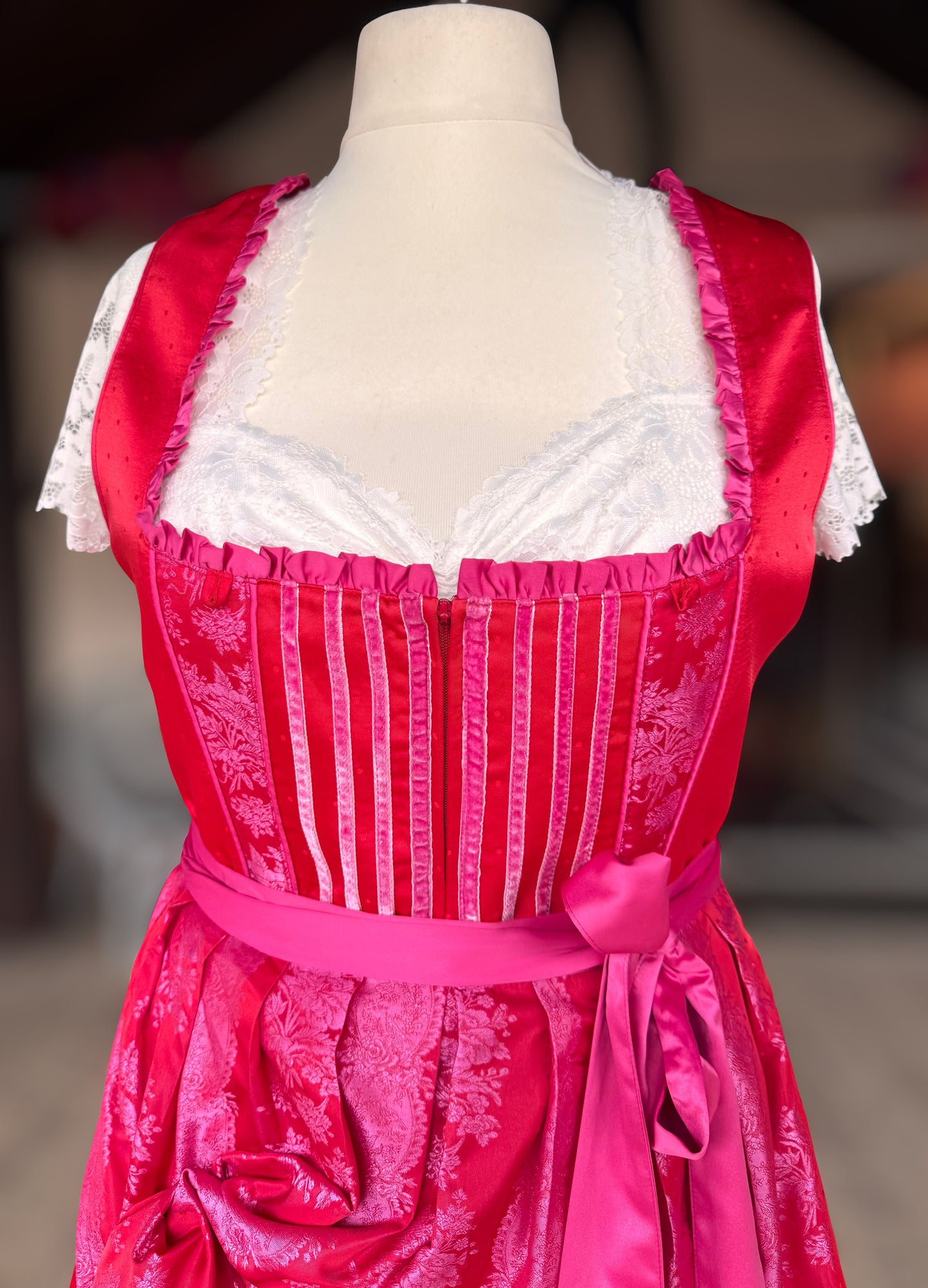 Dirndl Melega, Ronja, Rot pink, Midi, Gr. 44