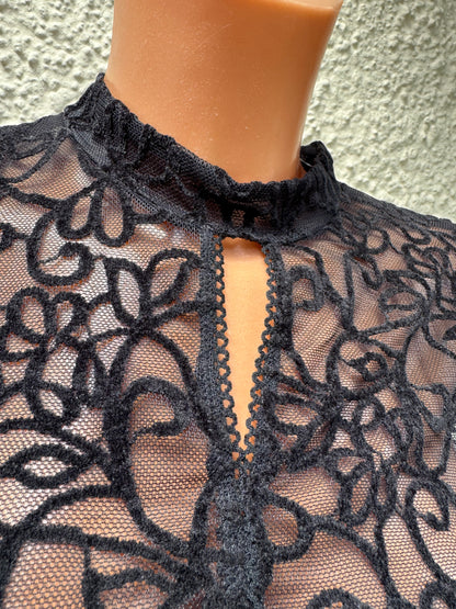 Dirndlbluse Nina von C., Simone, schwarz, Spitze, halbarm