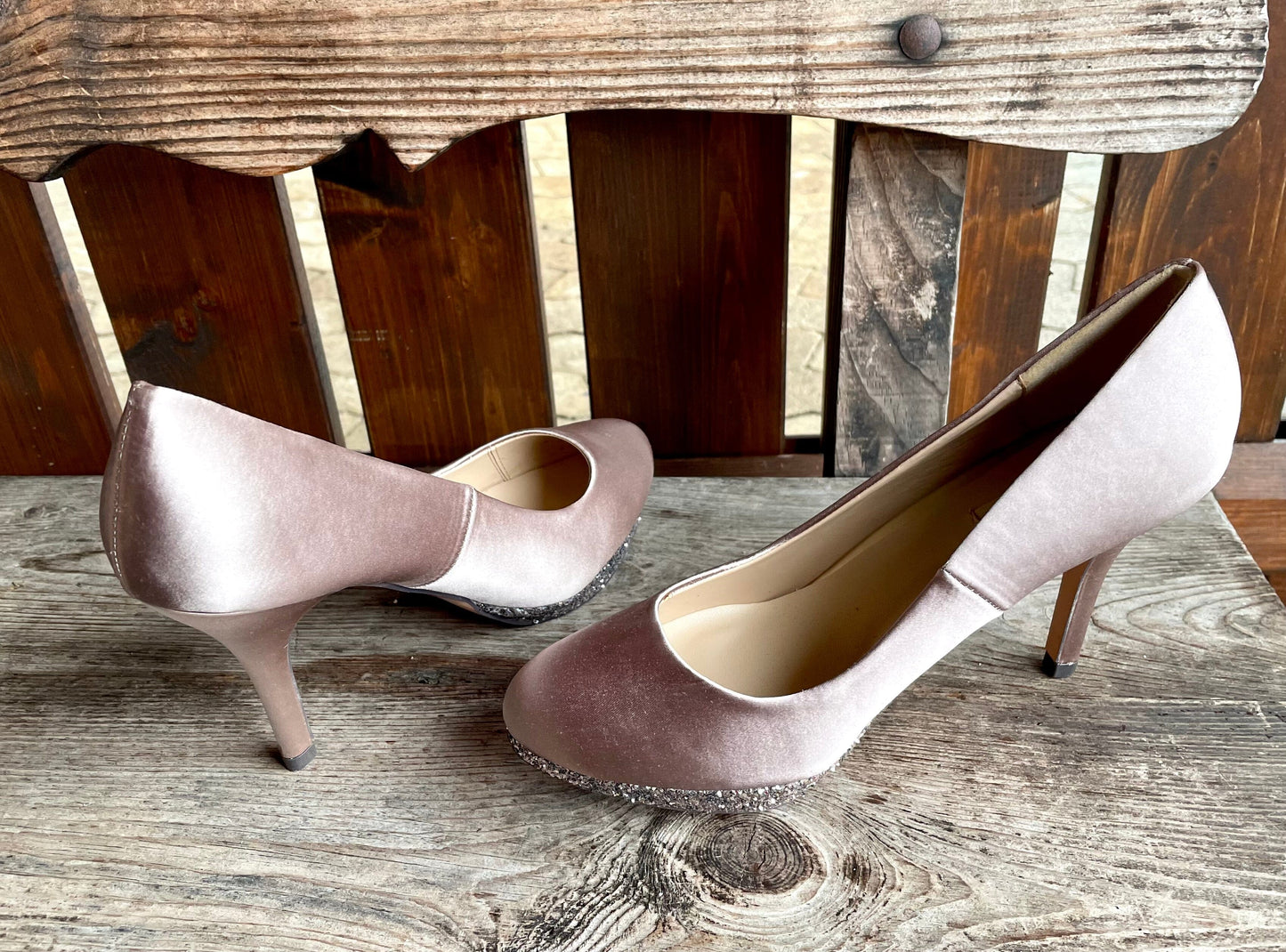 Pumps, The essence Menbur Schuhe, Satin taupe, gold Schuhe Menbur 